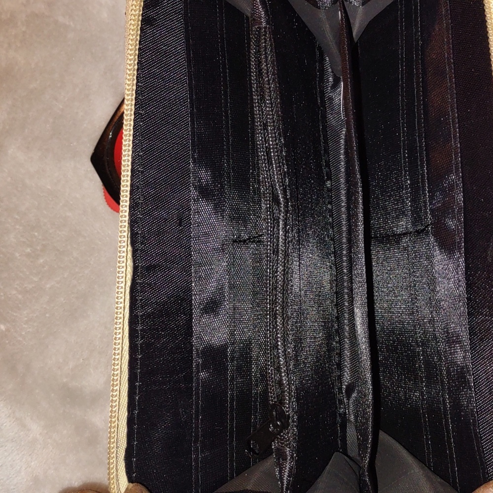 Wallet - Picture 2 of 4